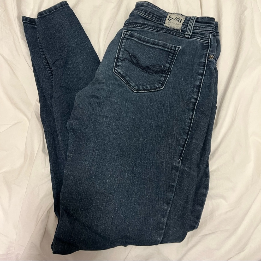 17/21 size 4 jeans